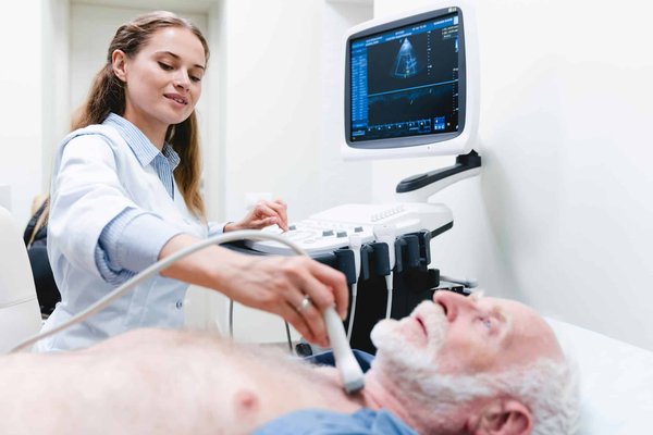 Dérèglement thyroïdien et stress: causes et traitements